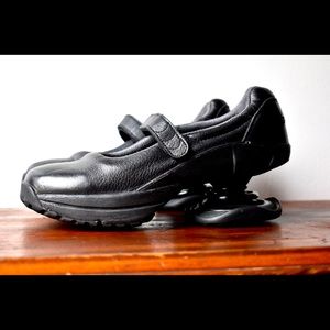 Black Z-Coil Maryjanes